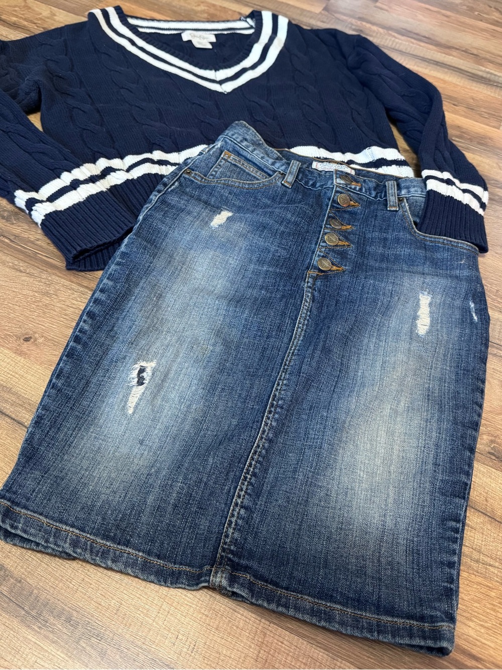 High Waisted Button Front Denim Pencil Skirt Size 26 Distressed Y2K Retro Style